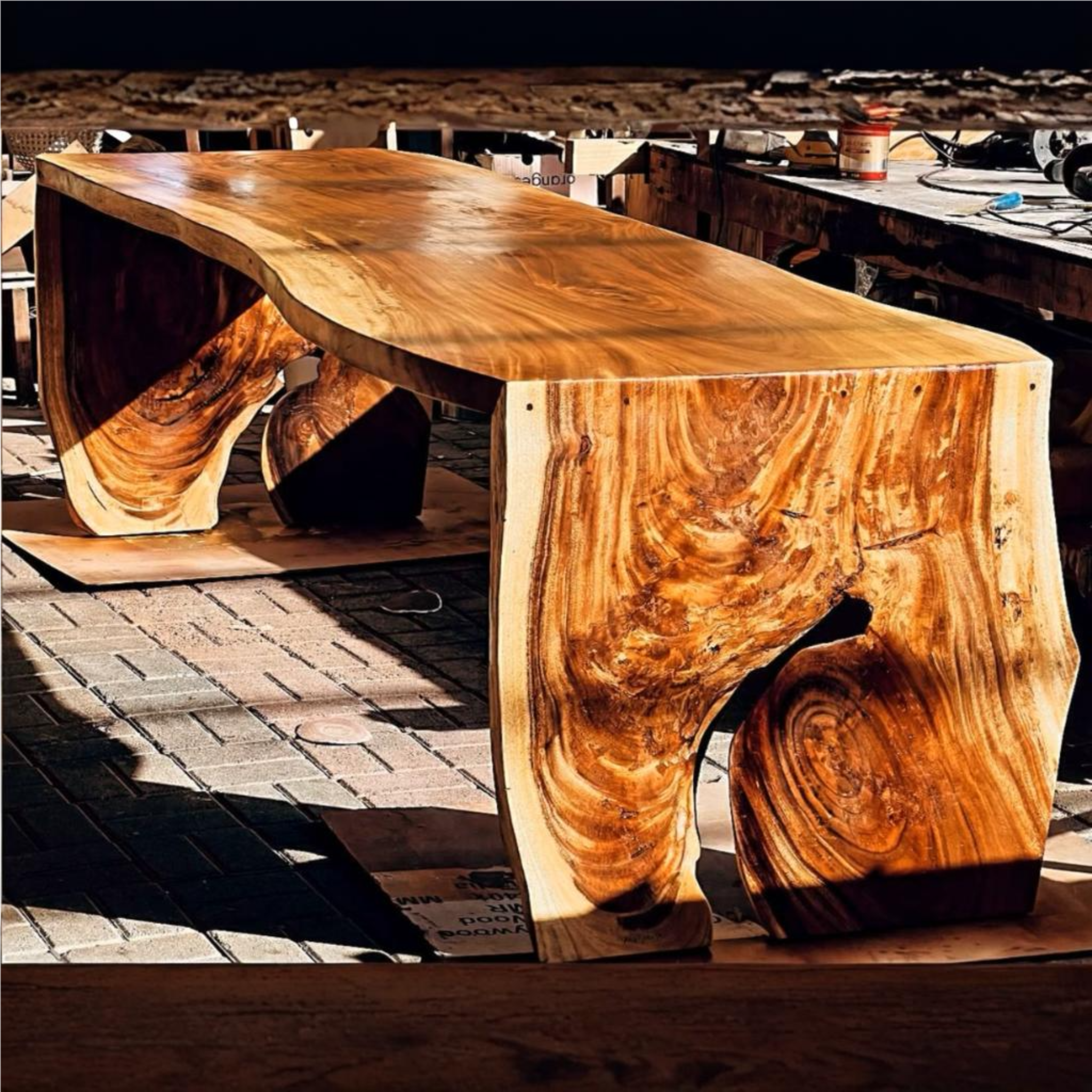 Customized Live Slabs Edge Table with Wooden Legs